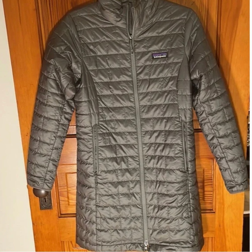 Size m women Patagonia nano puff